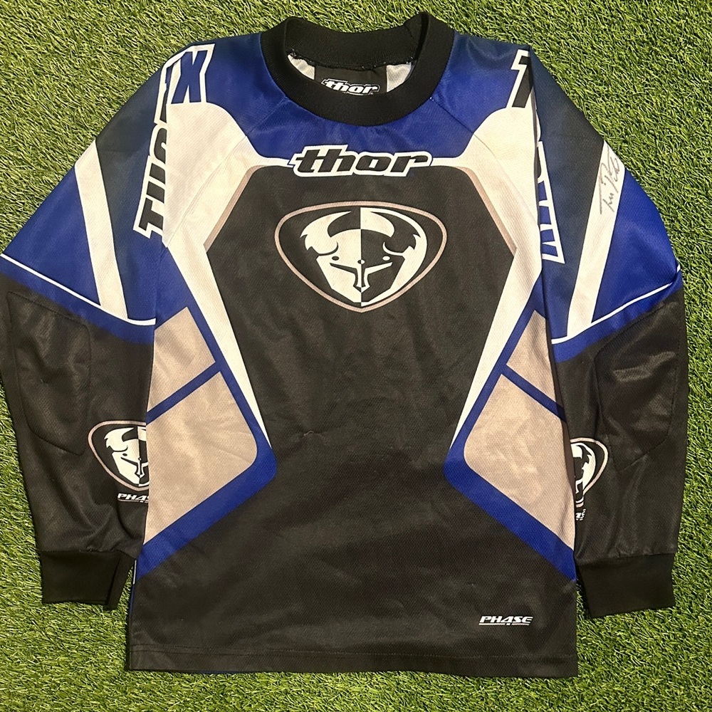 Autographed Travis Pastrana #199 Thor Phase4 Youth Y2K Racing Jersey Black Blue
